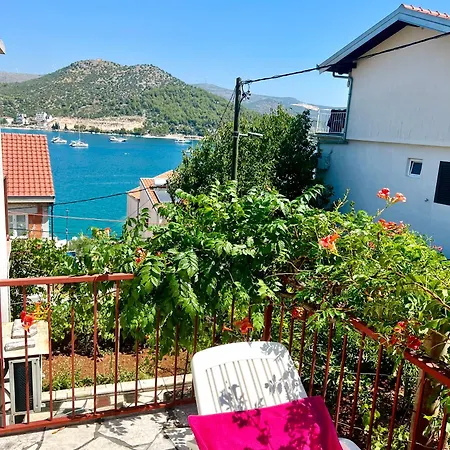 Maja Apartment